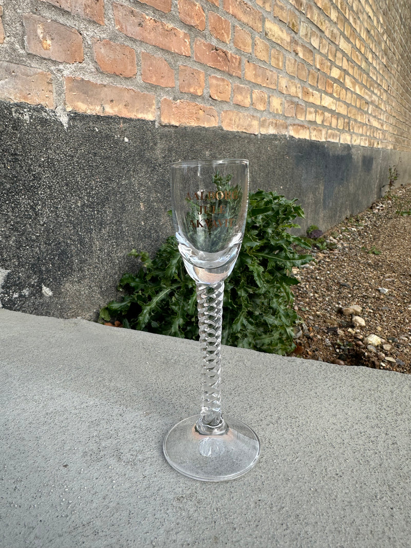 Snaps glas ~ Aalborg jule akavit.