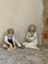Figur ~ Dreng med klodser