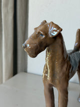 Figur ~ Airedale Terrier.