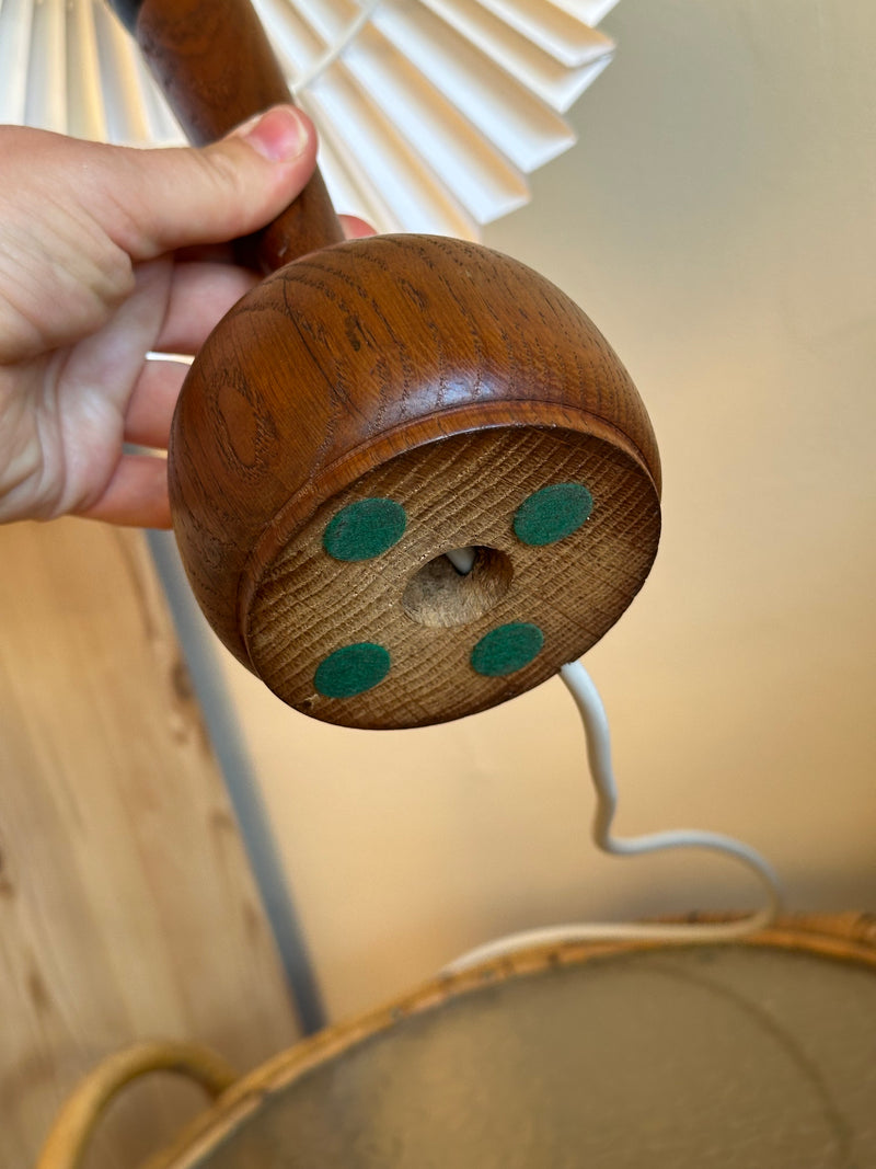Lampefod ~ Teak træ.