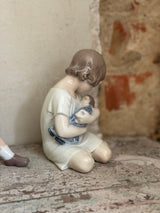 Figur ~ pige med barn