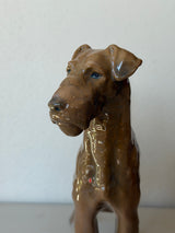 Figur ~ Airedale Terrier.