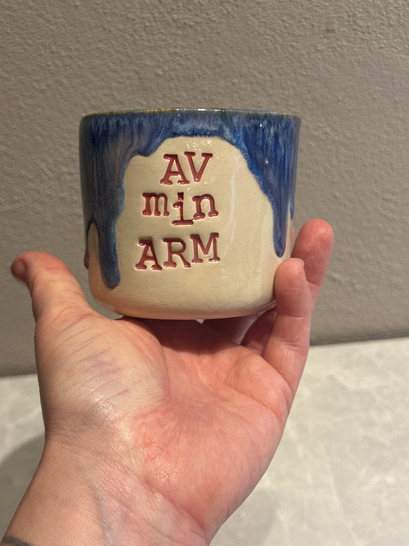 Kop ~ av min arm