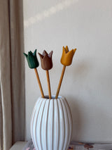 Smukke vintage træ-tulipaner