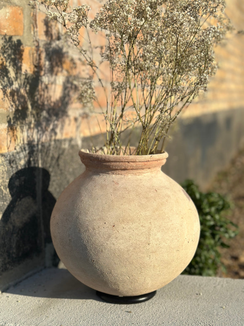 Lerkrukke på jernring