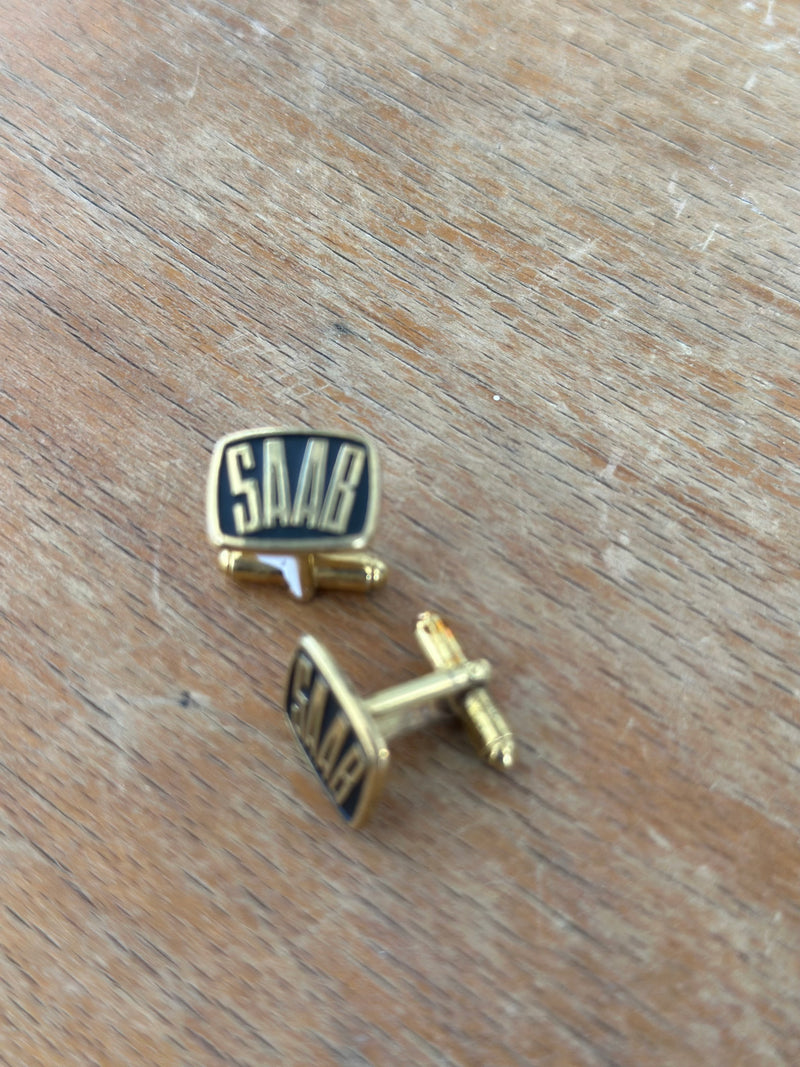 Saab ~ Manchetknapper