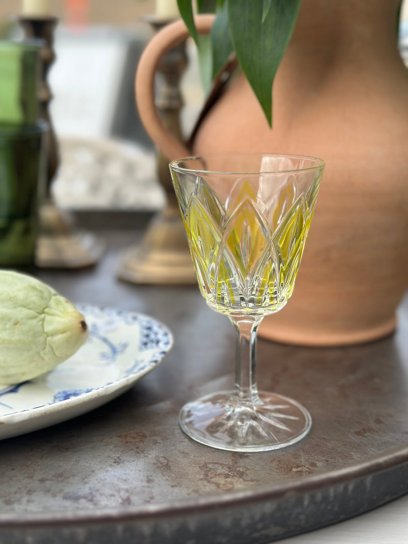 Hvidvins glas ~ Gul.