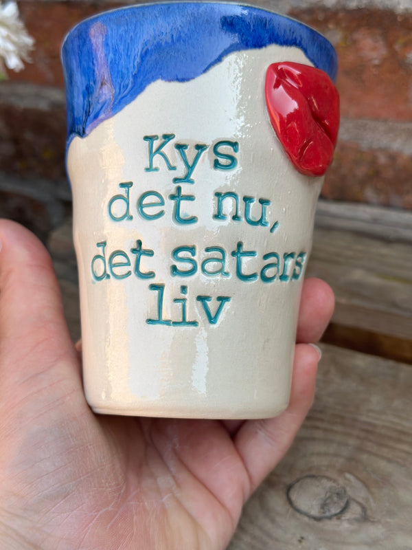 Kop ~ kys det nu, det satans liv 💋
