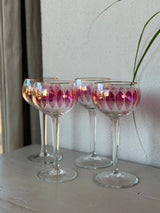 Bøhmisk vinglas med rosa mønster