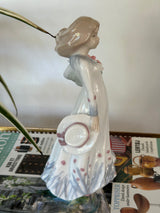 Figur ~ Blomsterpigen