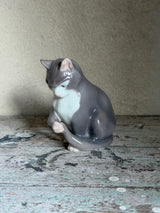 Figur ~ Grå kat