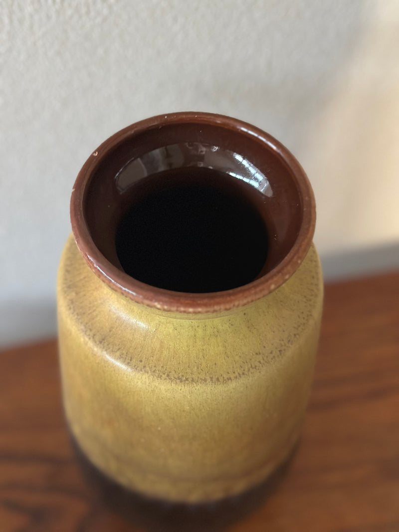 Vase ~ Karrybrun