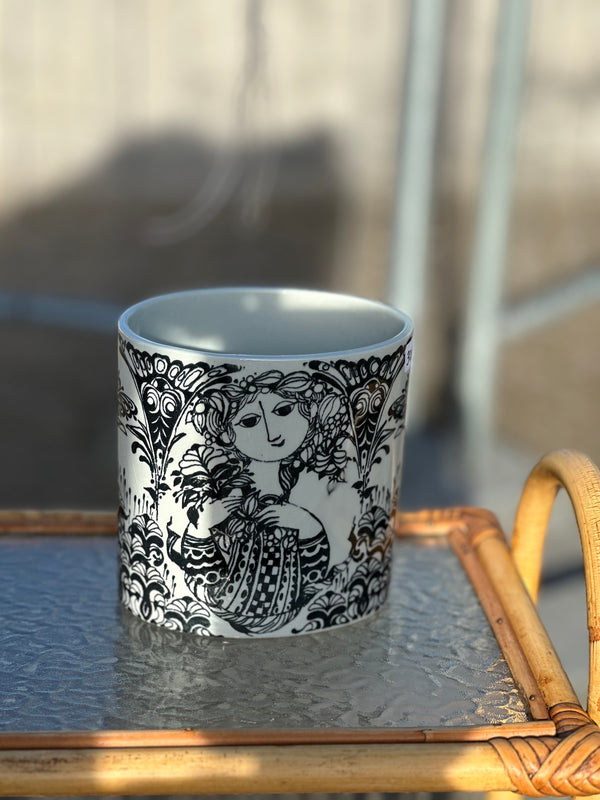 Vase ~ Bjørn wiinbald