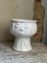 Skøn retro urtepotte / vase med ansigt i hvid keramik