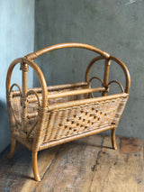Vintage magasinholder i flet/rattan