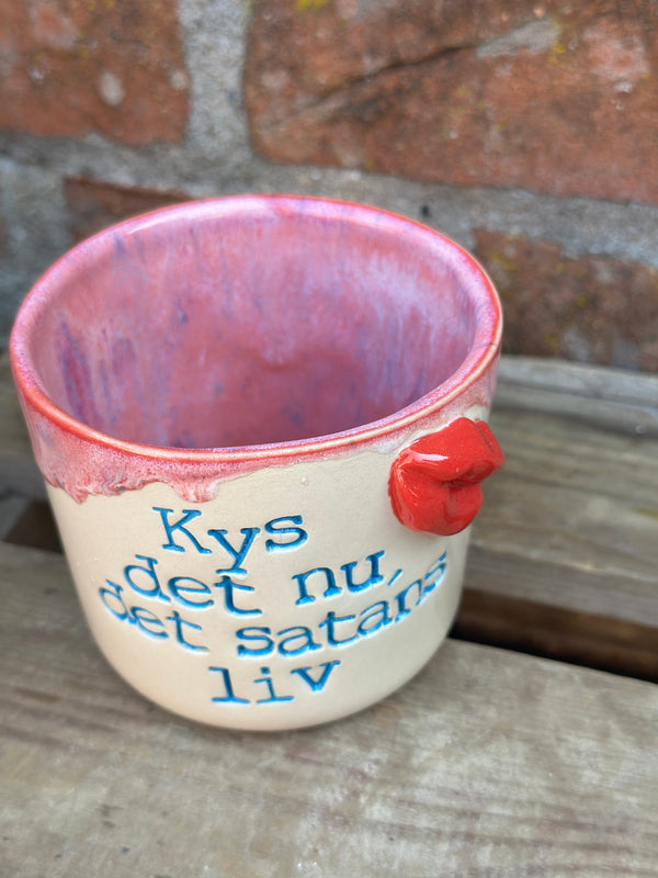 Kop ~ kys det nu det satans liv 💋