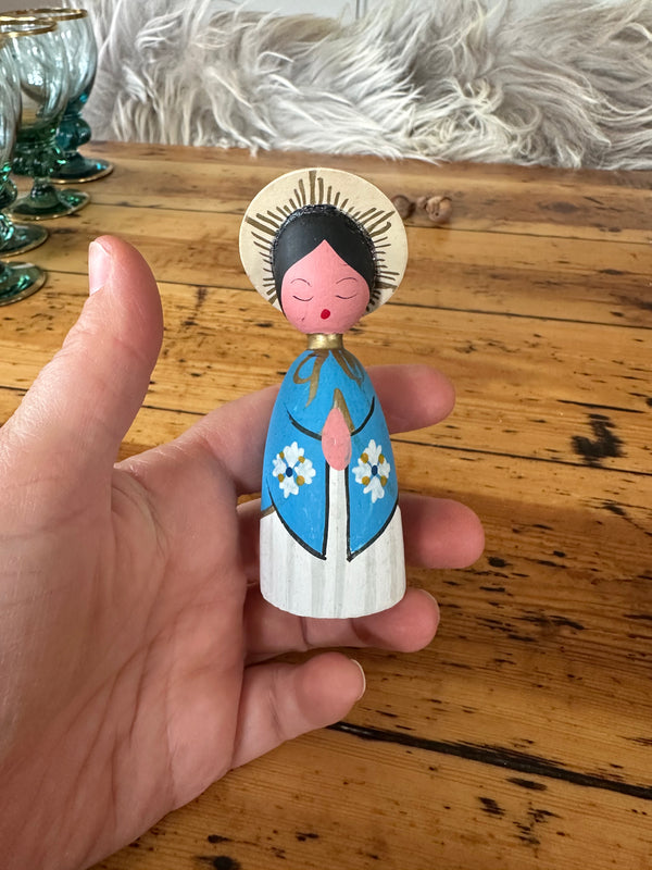 Figur ~ Jomfru Maria, Josef og Engel