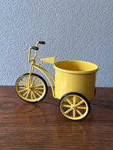 Gul ladcykel i metal fra 80’erne.