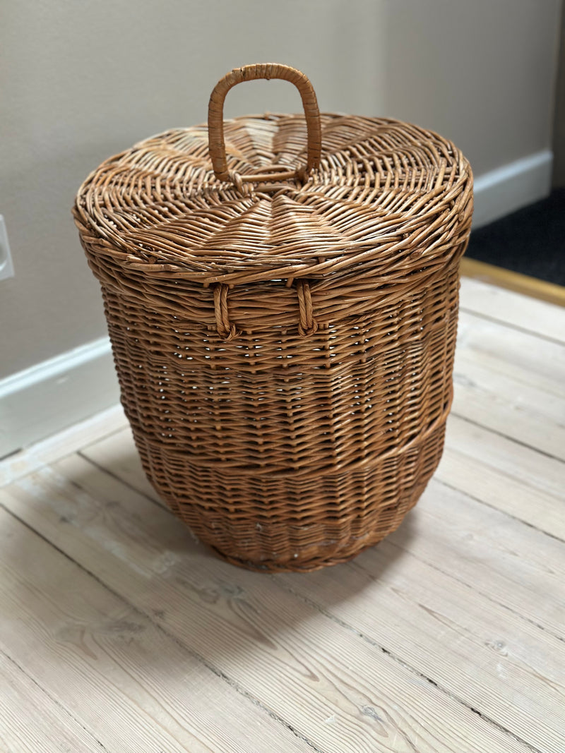 Flet kurv m låg